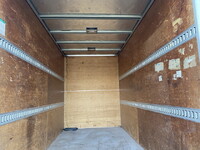 いすゞエルフアルミバン小型（2t・3t）[写真08]