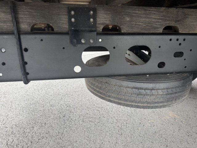 いすゞフォワードクレーン4段中型（4t）[写真32]