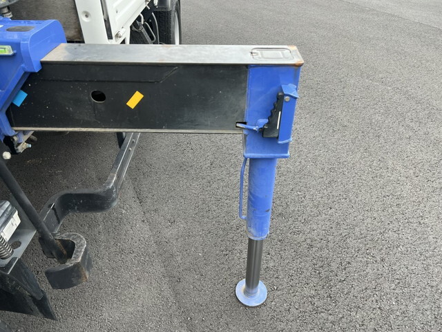 いすゞエルフクレーン4段小型（2t・3t）[写真15]