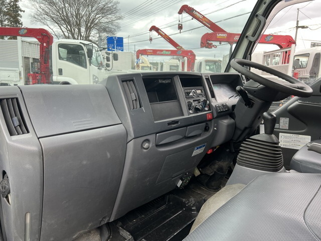 いすゞエルフクレーン4段小型（2t・3t）[写真23]