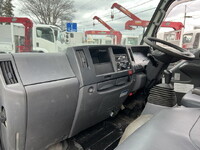 いすゞエルフクレーン4段小型（2t・3t）[写真24]