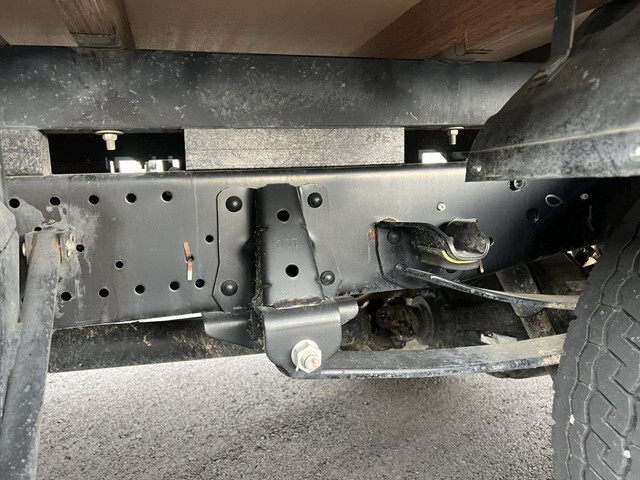 いすゞエルフクレーン4段小型（2t・3t）[写真33]