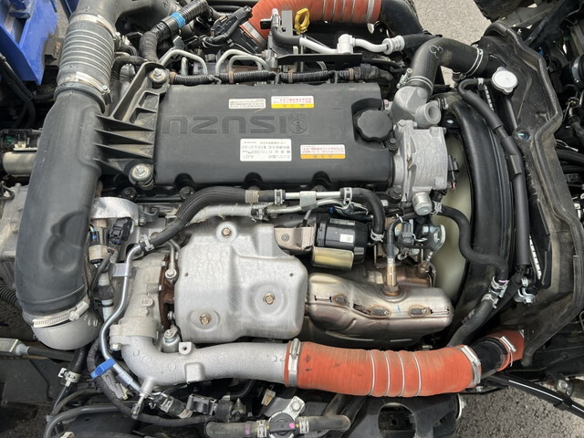 いすゞエルフクレーン4段小型（2t・3t）[写真37]