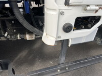 いすゞエルフクレーン4段小型（2t・3t）[写真41]