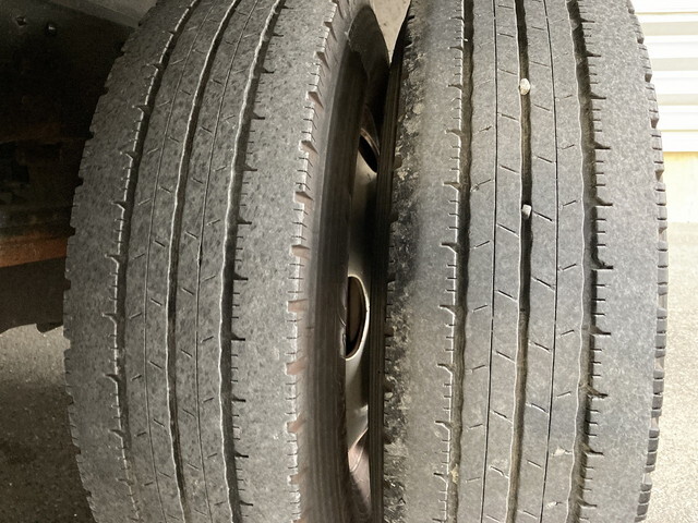 三菱ふそうキャンターアルミバン小型（2t・3t）[写真15]