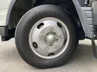 三菱ふそうキャンターアルミバン小型（2t・3t）[写真33]