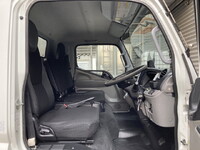 三菱ふそうキャンターアルミバン小型（2t・3t）[写真35]