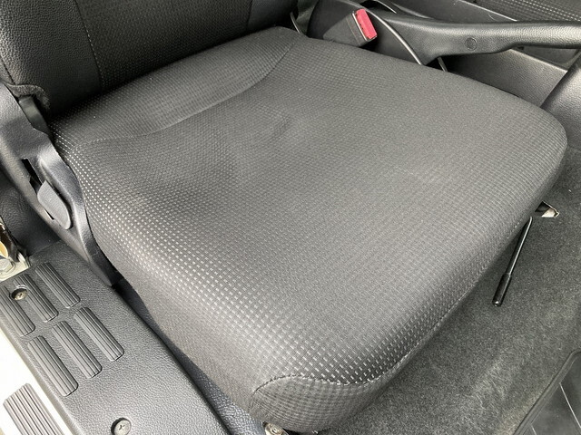 三菱ふそうキャンターアルミバン小型（2t・3t）[写真35]