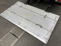 三菱ふそうキャンターアルミバン小型（2t・3t）[写真07]