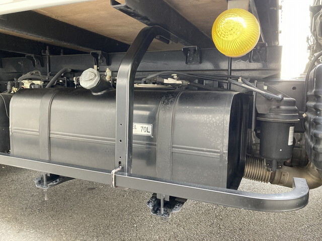 日産アトラスアルミバン小型（2t・3t）[写真11]