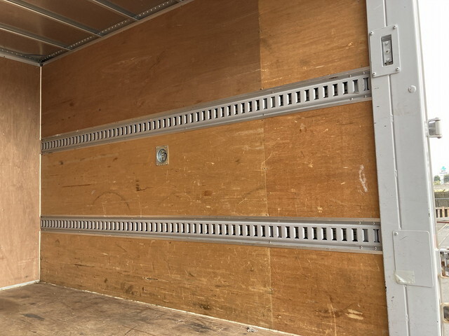 日産アトラスアルミバン小型（2t・3t）[写真23]