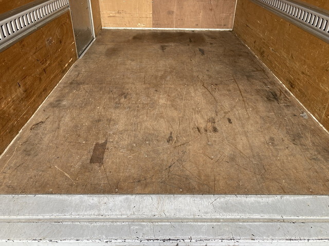 日産アトラスアルミバン小型（2t・3t）[写真24]