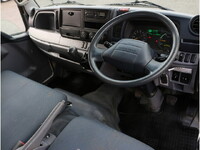 三菱ふそうキャンターダンプ小型（2t・3t）[写真20]