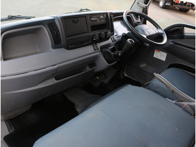 三菱ふそうキャンターダンプ小型（2t・3t）[写真29]