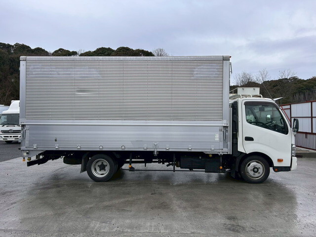 日野デュトロアルミウイング小型（2t・3t）[写真06]