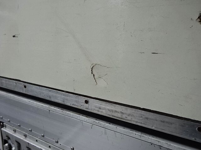 三菱ふそうスーパーグレート冷蔵冷凍ウイング大型（10t）[写真15]