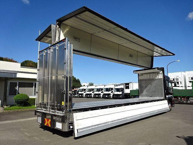 三菱ふそうスーパーグレート冷蔵冷凍ウイング大型（10t）[写真02]