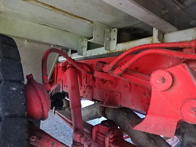 三菱ふそうスーパーグレート冷蔵冷凍ウイング大型（10t）[写真26]