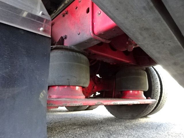 三菱ふそうスーパーグレート冷蔵冷凍ウイング大型（10t）[写真28]