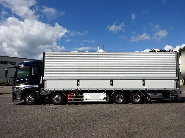 三菱ふそうスーパーグレート冷蔵冷凍ウイング大型（10t）[写真06]