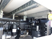 三菱ふそうキャンターアルミバン小型（2t・3t）[写真14]