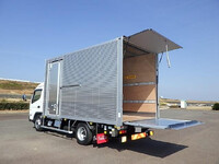 三菱ふそうキャンターアルミバン小型（2t・3t）[写真08]