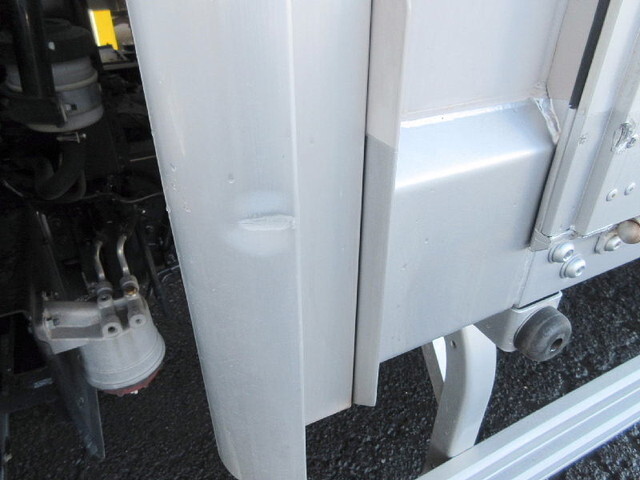 日野レンジャーアルミウイング中型（4t）[写真16]