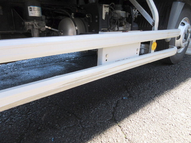 日野レンジャーアルミウイング中型（4t）[写真21]