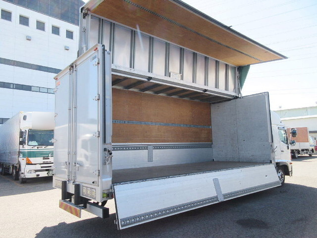 日野レンジャーアルミウイング中型（4t）[写真05]