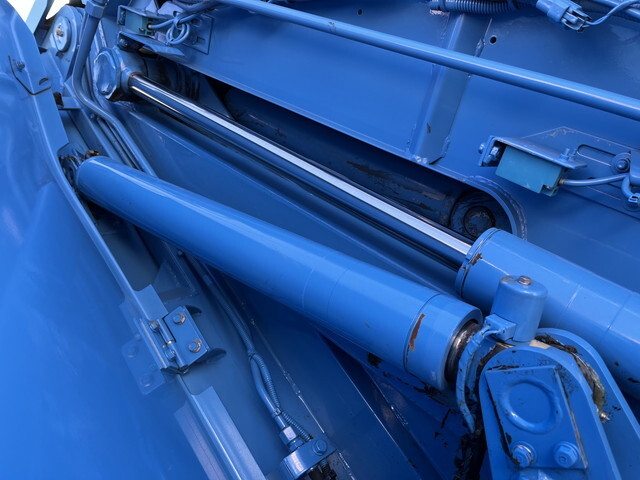 いすゞエルフパッカー車（塵芥車）小型（2t・3t）[写真17]