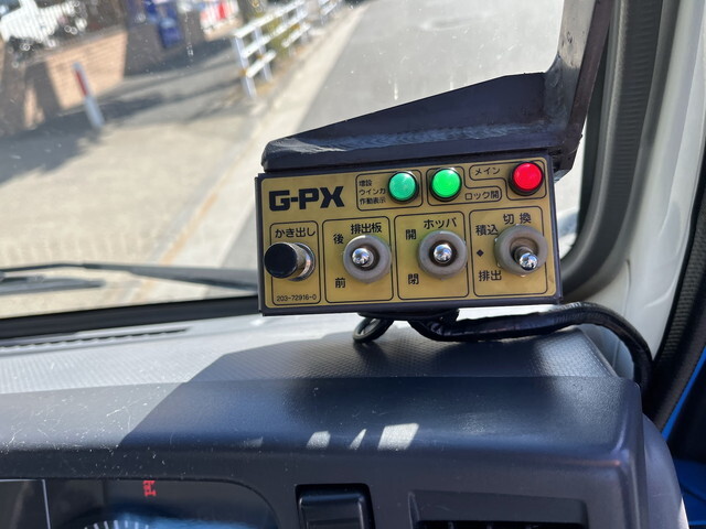 いすゞエルフパッカー車（塵芥車）小型（2t・3t）[写真26]