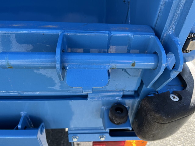 いすゞエルフパッカー車（塵芥車）小型（2t・3t）[写真30]