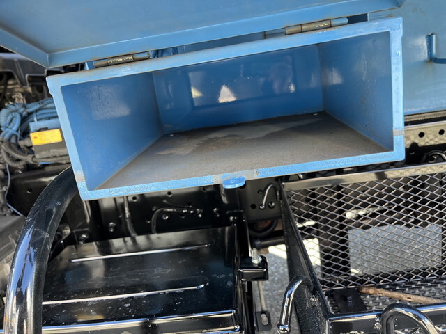 いすゞエルフパッカー車（塵芥車）小型（2t・3t）[写真33]