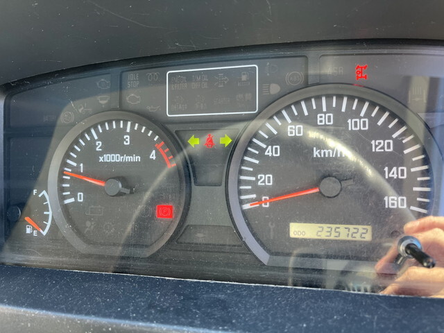 いすゞエルフパッカー車（塵芥車）小型（2t・3t）[写真37]