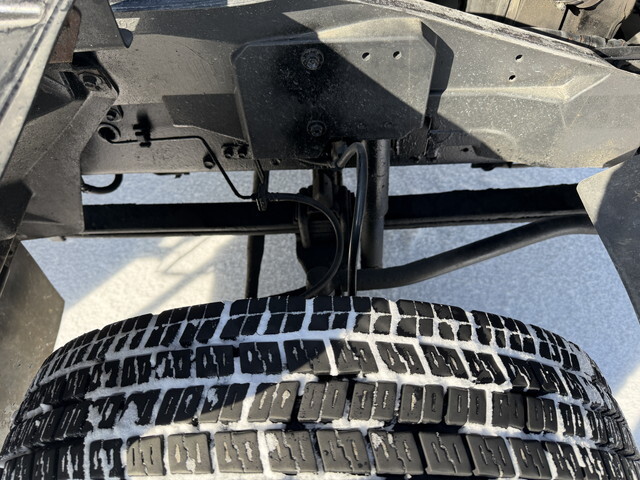 いすゞフォワード平ボディ中型（4t）[写真15]