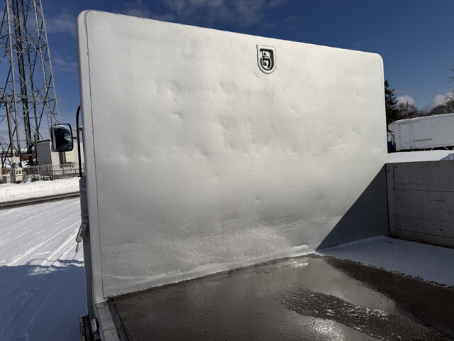 いすゞフォワード平ボディ中型（4t）[写真19]