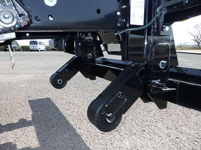 三菱ふそうファイターコンテナ専用車中型（4t）[写真17]