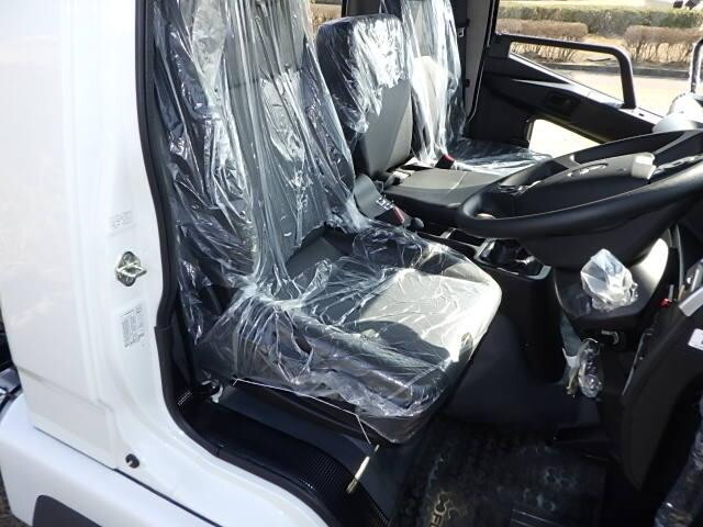 三菱ふそうファイターコンテナ専用車中型（4t）[写真27]