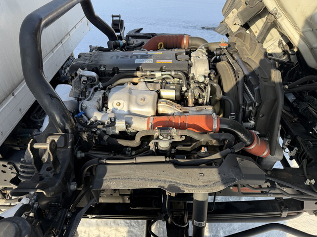 いすゞエルフアルミバン小型（2t・3t）[写真11]