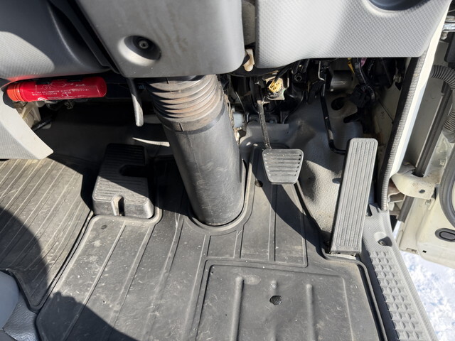 いすゞエルフアルミバン小型（2t・3t）[写真26]