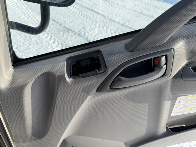 いすゞエルフアルミバン小型（2t・3t）[写真29]