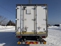 いすゞエルフアルミバン小型（2t・3t）[写真02]