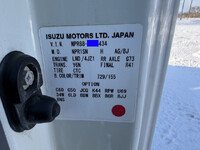 いすゞエルフアルミバン小型（2t・3t）[写真39]