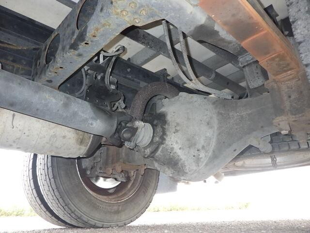 三菱ふそうキャンターアルミウイング小型（2t・3t）[写真19]