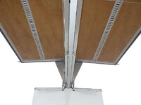 三菱ふそうキャンターアルミウイング小型（2t・3t）[写真10]