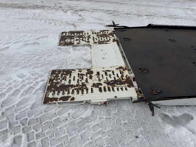 いすゞエルフセーフティローダー小型（2t・3t）[写真11]