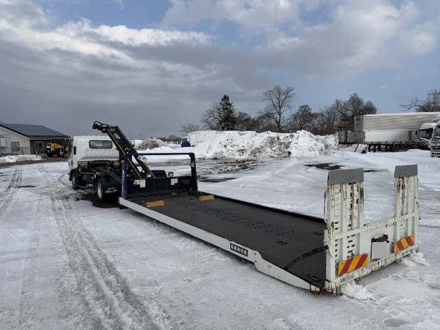 いすゞエルフセーフティローダー小型（2t・3t）[写真02]