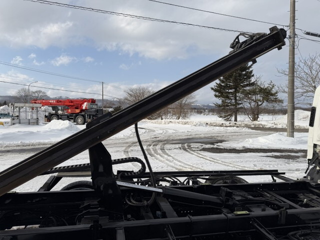 いすゞエルフセーフティローダー小型（2t・3t）[写真22]