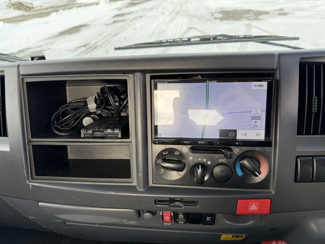 いすゞエルフセーフティローダー小型（2t・3t）[写真32]