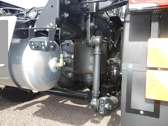 三菱ふそうスーパーグレートトレーラーヘッド（トラクターヘッド）中型（4t）[写真20]